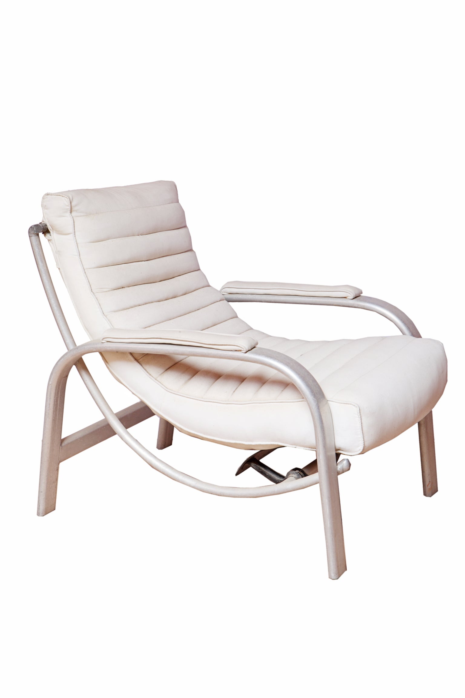 Pair of French Aluminium “Zeppelin” Lounge Chairs For Sale
