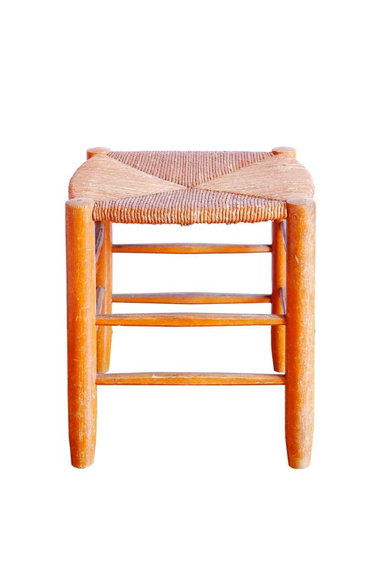 Pair of French Beechwood Side Chairs and Stools by Charlotte Perriand For Sale 2