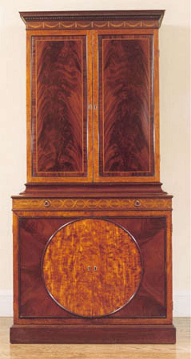 George III Mahogany and Satinwood Cabinet by John Linnell from Castle Howard In Good Condition For Sale In London, GB