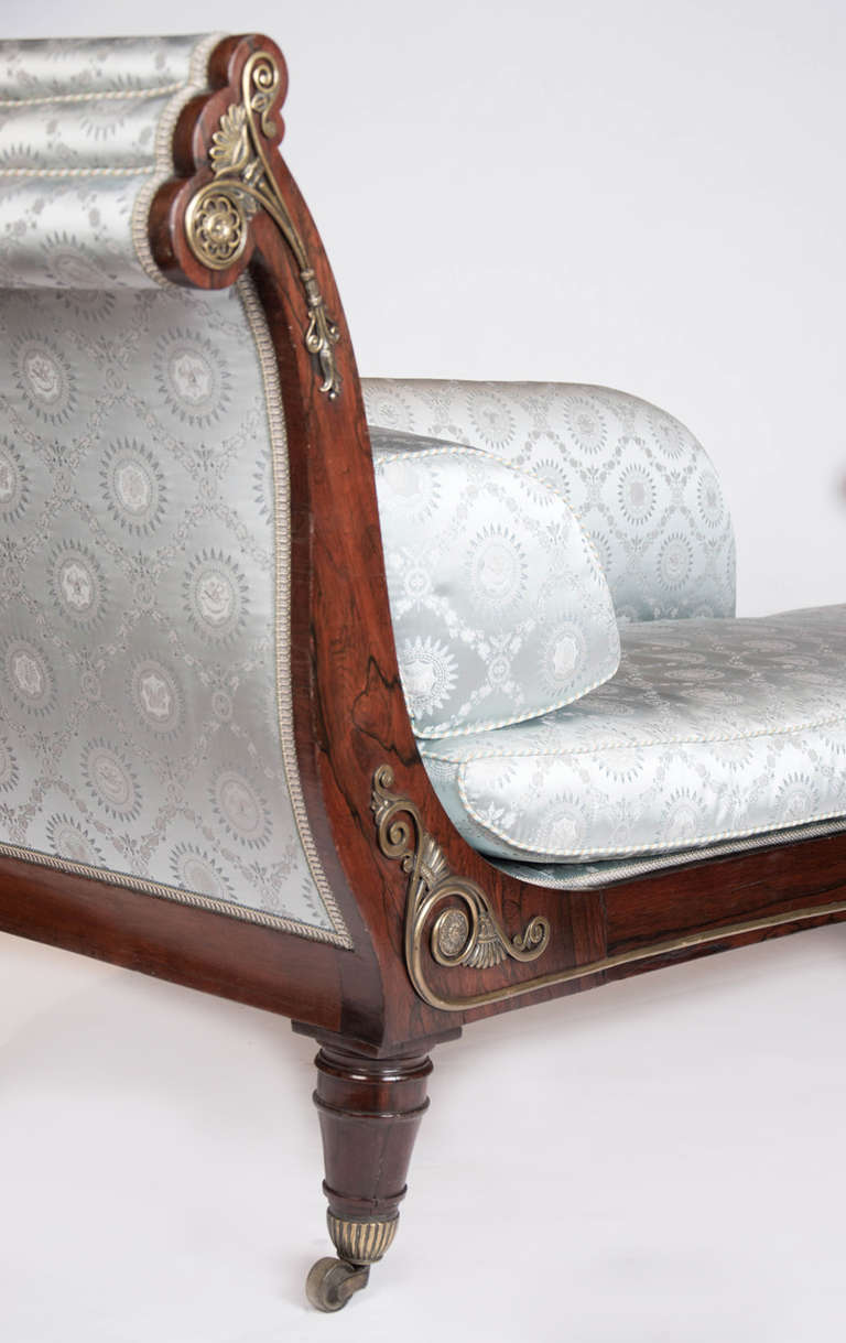 Regency Period Rosewood Chaise Lounge Blue Upholstery, style of George Smith In Excellent Condition For Sale In London, GB