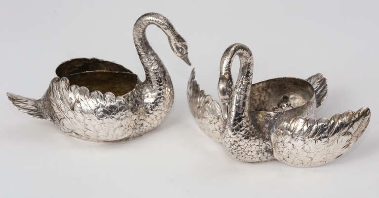 Pair of beautiful 800 continental swan salt cellar.  Swans are graceful with wings that opens out.