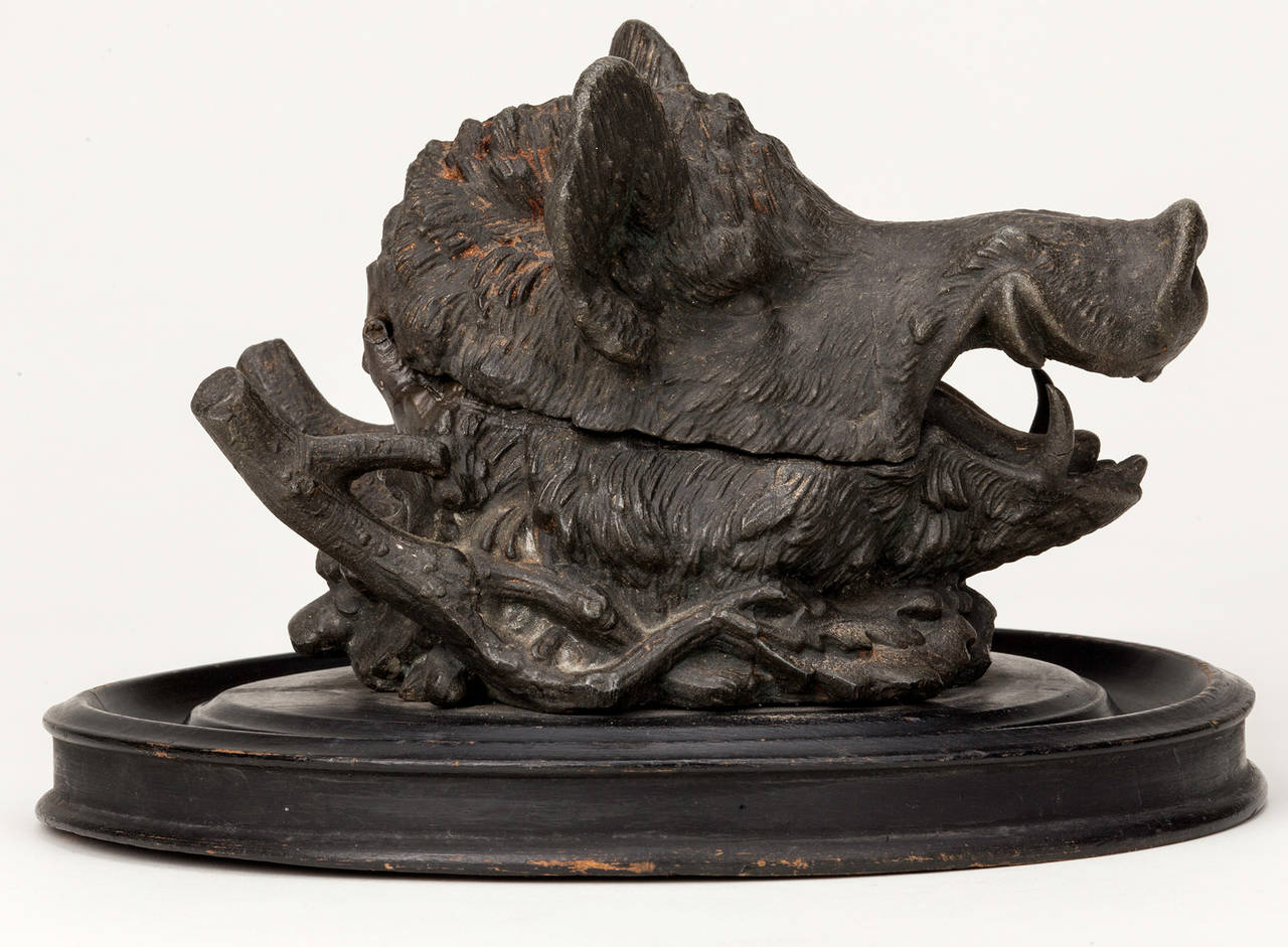 English Boar Head Inkwell In Excellent Condition In Summerland, CA