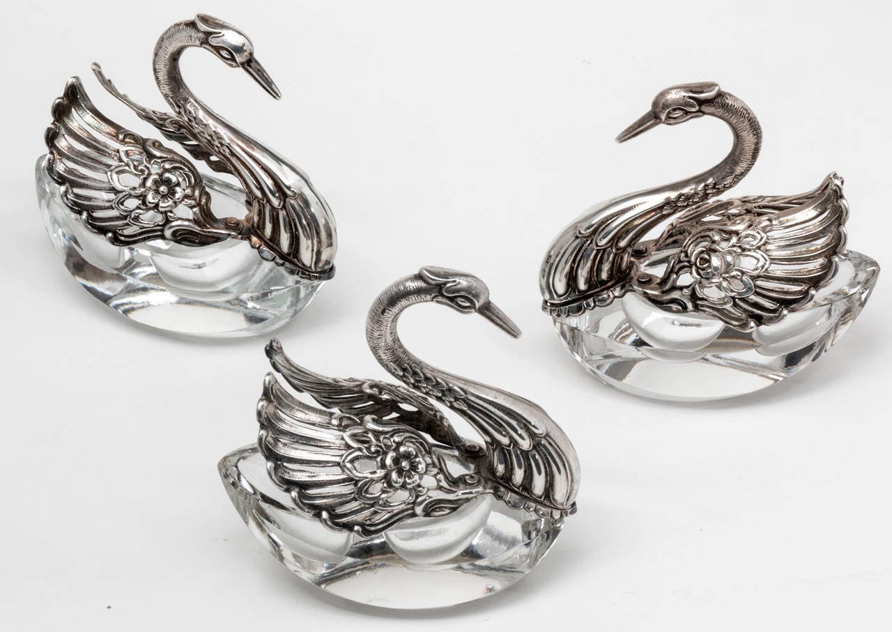 Set of Three 800 Continental silver and crystal swan salter.
Wings articulate to open or close.