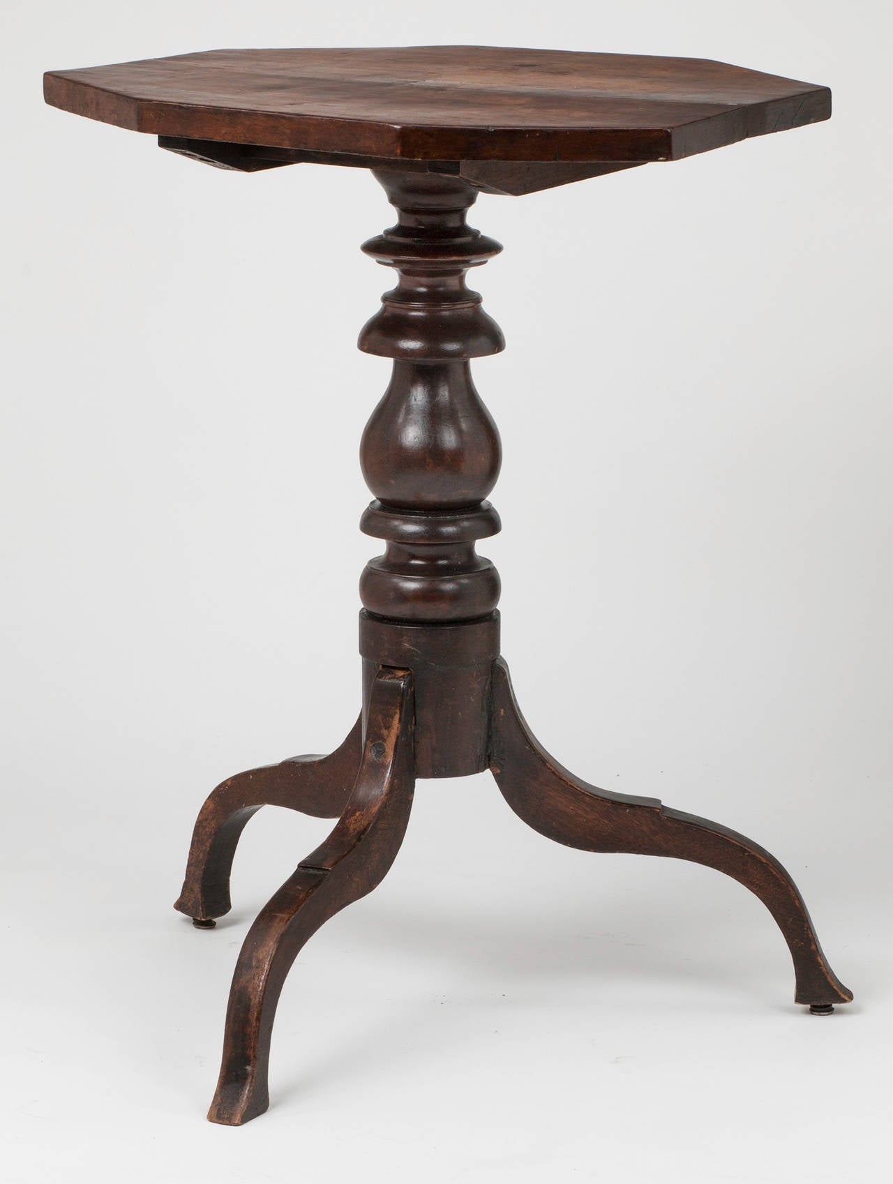 19c Candlestand Tilt-Top Table In Excellent Condition In Summerland, CA