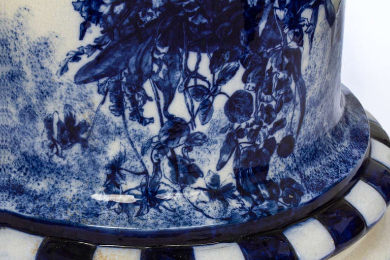 Pedestal, Ceramic Flow Blue, 1920s English For Sale 3