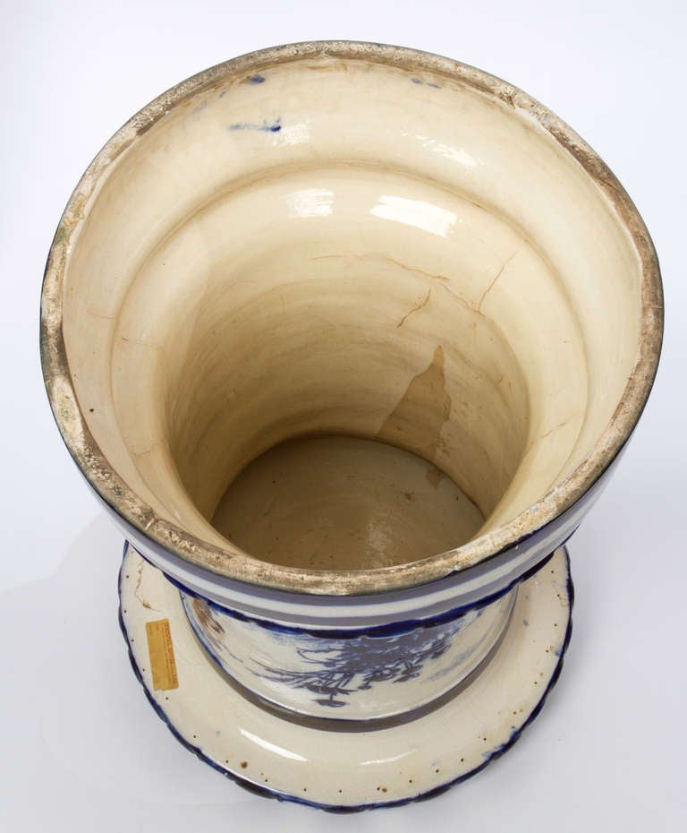 Pedestal, Ceramic Flow Blue, 1920s English  For Sale 4