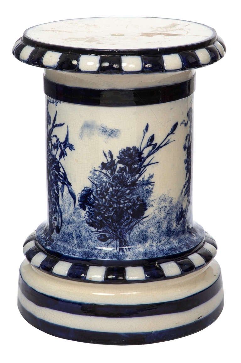 Hand-Painted Pedestal, Ceramic Flow Blue, 1920s English  For Sale