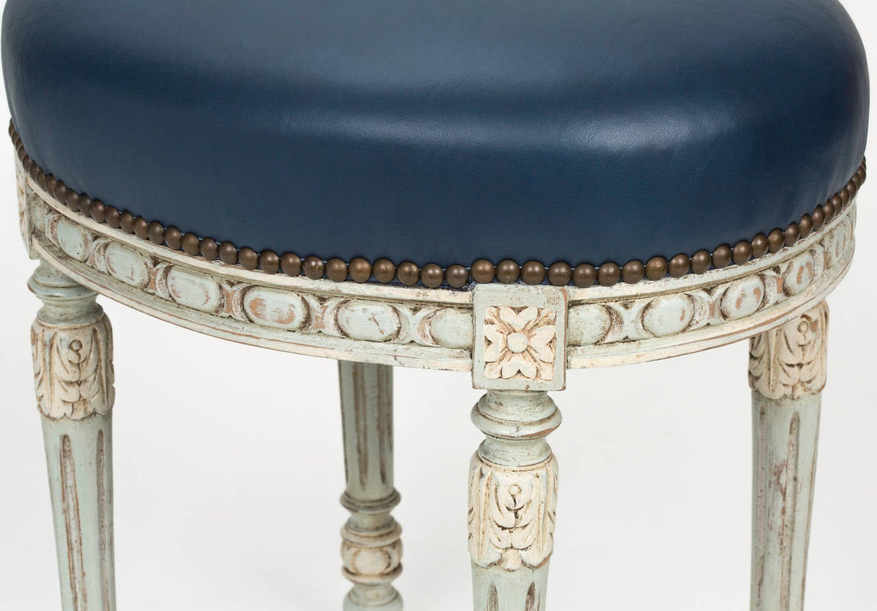 C.1880s French Painted Footstool Bench in Leather For Sale 1