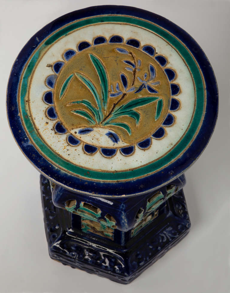 Circa 1920s Chinese Majolica Garden Stool In Excellent Condition In Summerland, CA