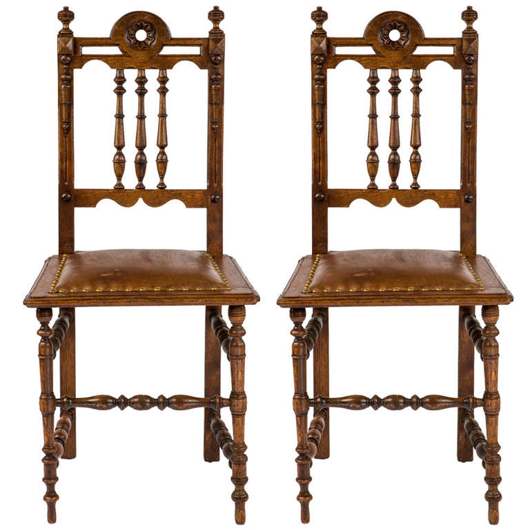 Pair of English Oak and Leather Chairs, circa 1900s For Sale at 1stdibs