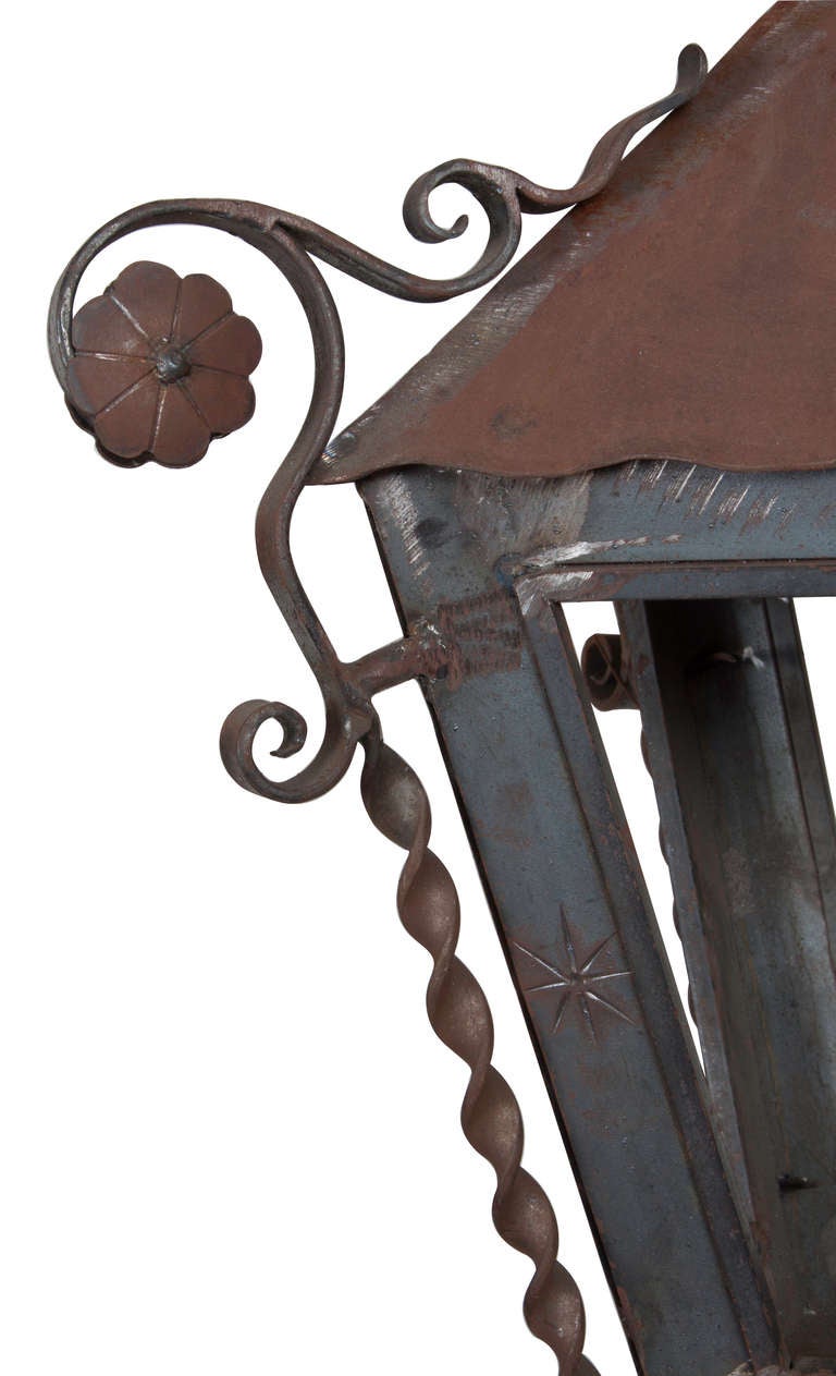 floor lantern stand
