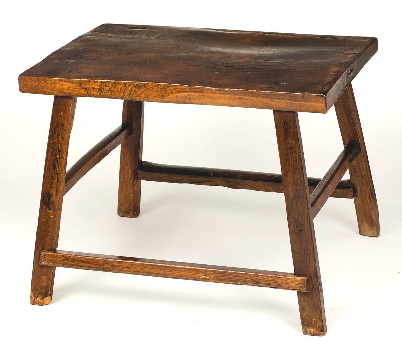 Chinese elmwood, circa 1900. Very versatile, use as table or bench.
Stabile and sturdy.