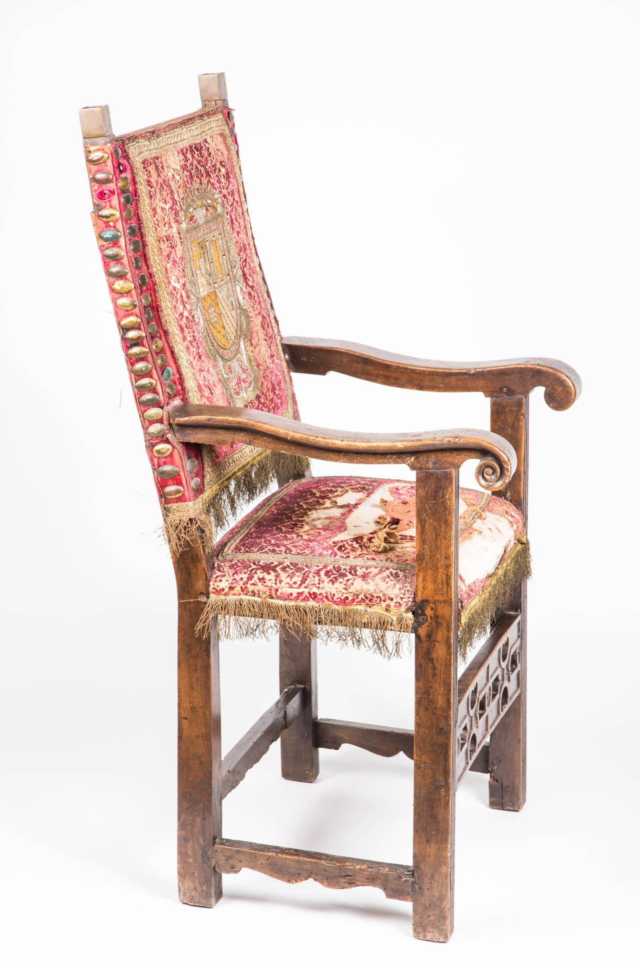 Spanish Baroque Walnut Armchair In Good Condition For Sale In Summerland, CA