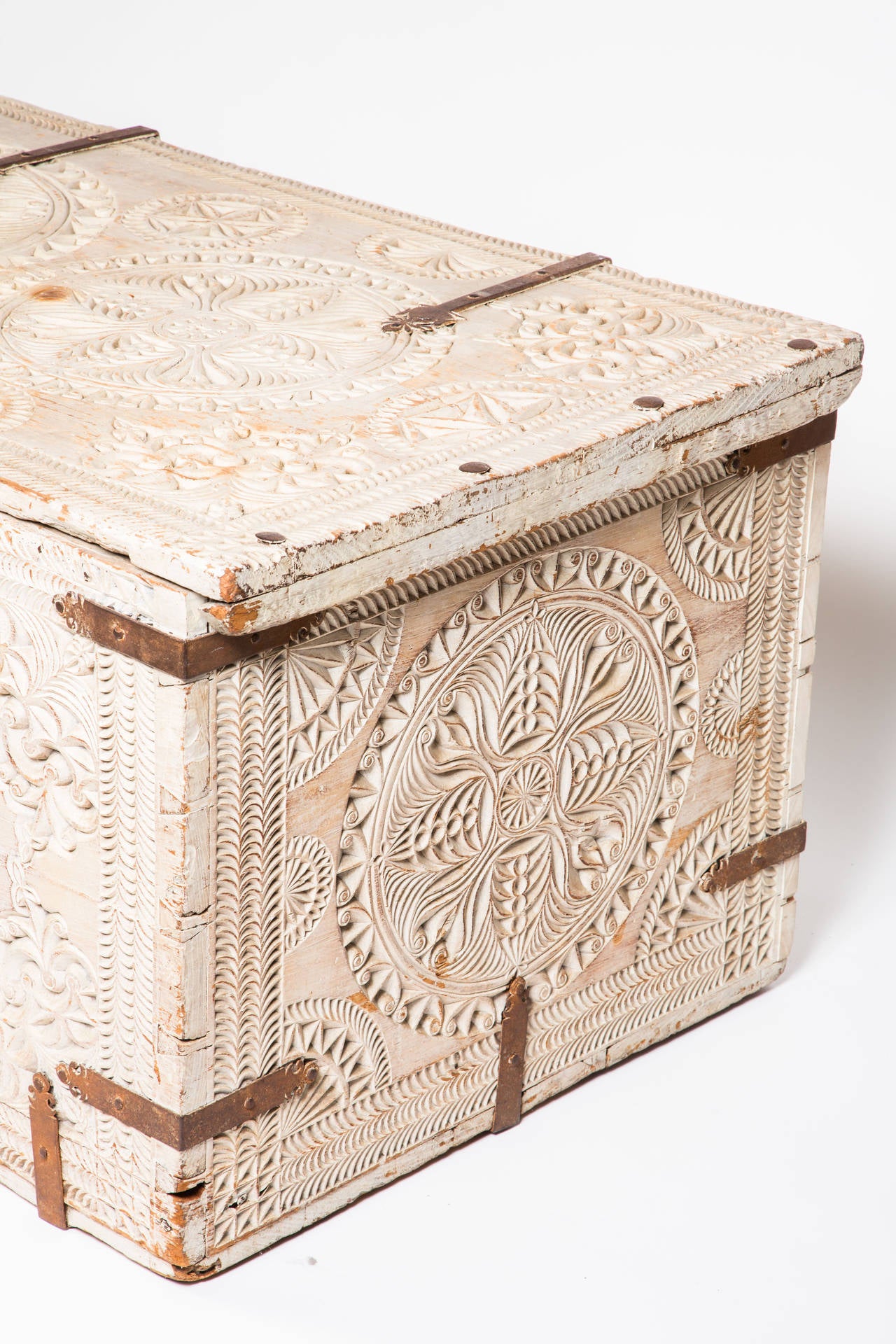 Hand-Crafted Blanket Trunk, Chest, Large Antique White Moroccan  For Sale