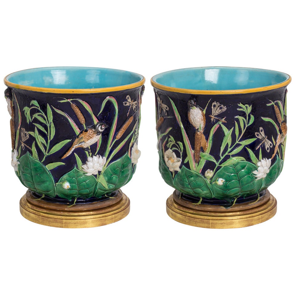 19th Century Pair of English Majolica Cachepot For Sale