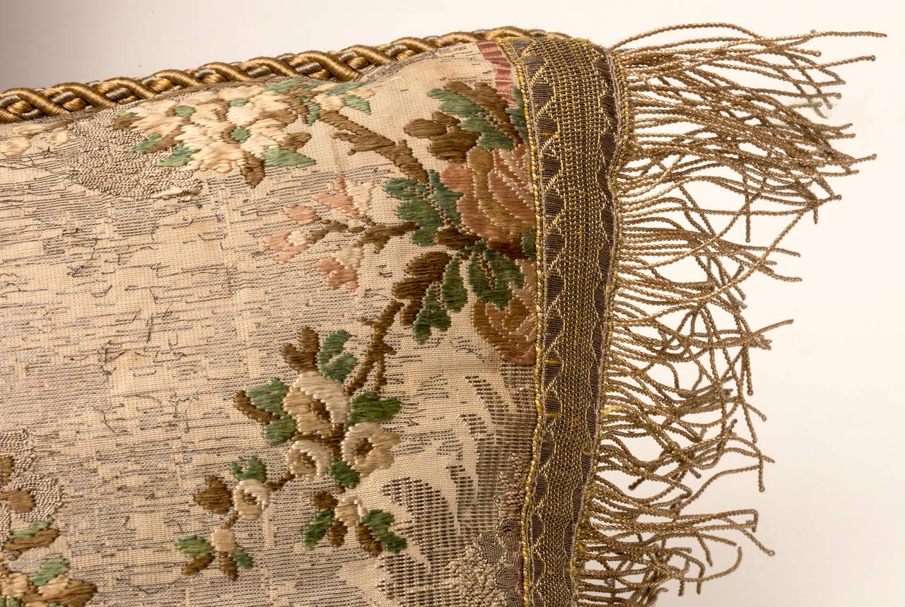 19th Century French Textile Pillows, Set of Two For Sale 2