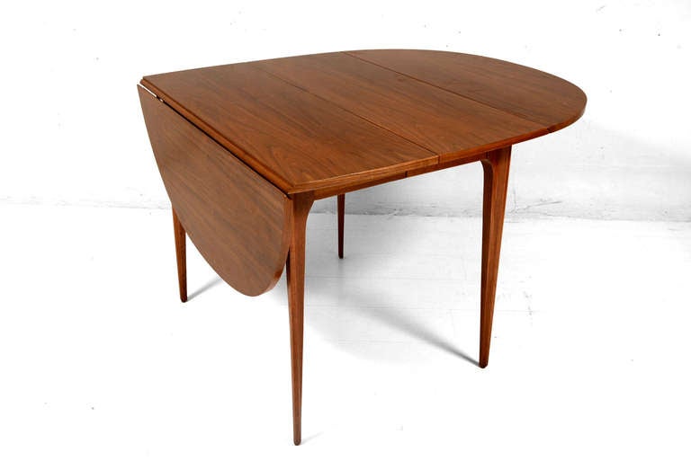 Mid-20th Century Broyhill Dining Table