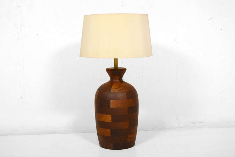 For your consideration a pair of table lamps made of blocks of solid walnut wood. 

Shade not included. 

total height 33