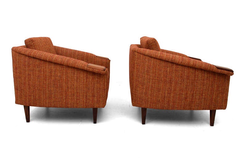 Walnut Pair of Mid Century Modern Decorative Club Chairs