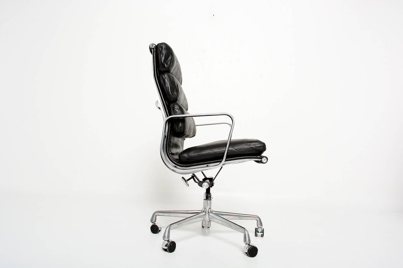 Mid-Century Modern Herman Miller Eames Soft Pad Highback