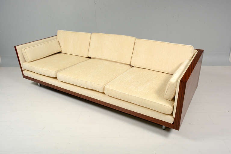 Milo Baughman Rosewood Sofa In Excellent Condition In Chula Vista, CA