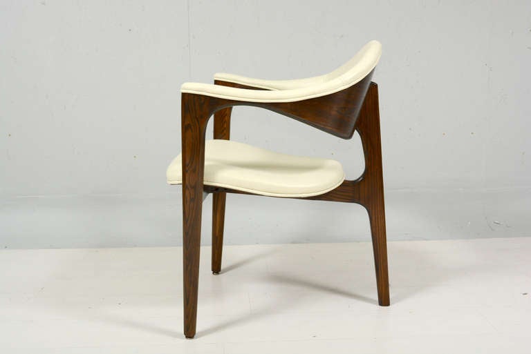 Oak Set of Four Mid Century Modern Tripod Chairs