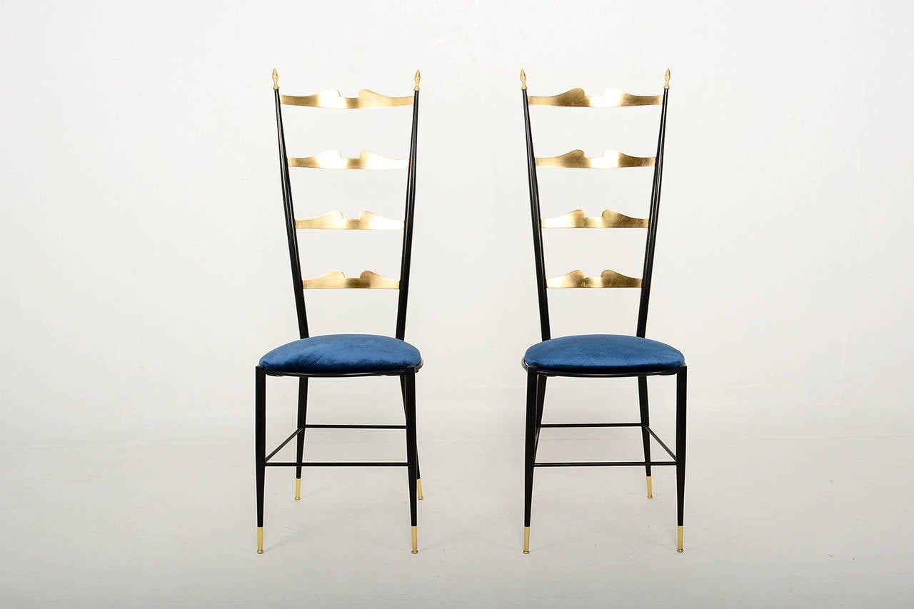 Mid-Century Modern Pair of Chiavari Italian Chairs
