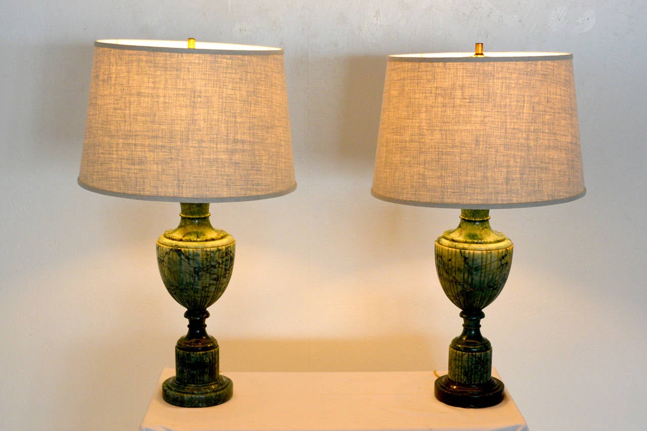 Mid-20th Century Pair of Hollywood Regency Marble Table Lamps