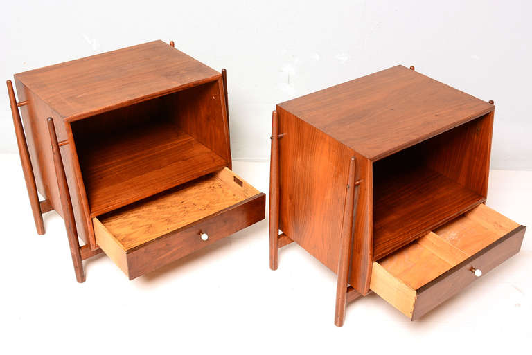 Mid-Century Modern Pair of Drexel Declaration Nightstands