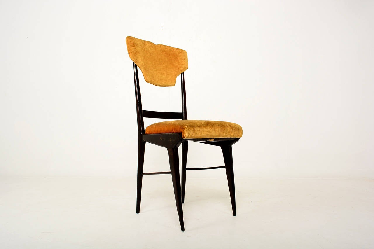 MId Century Modern Set of Eight Elegant Italian Dining Chairs 1