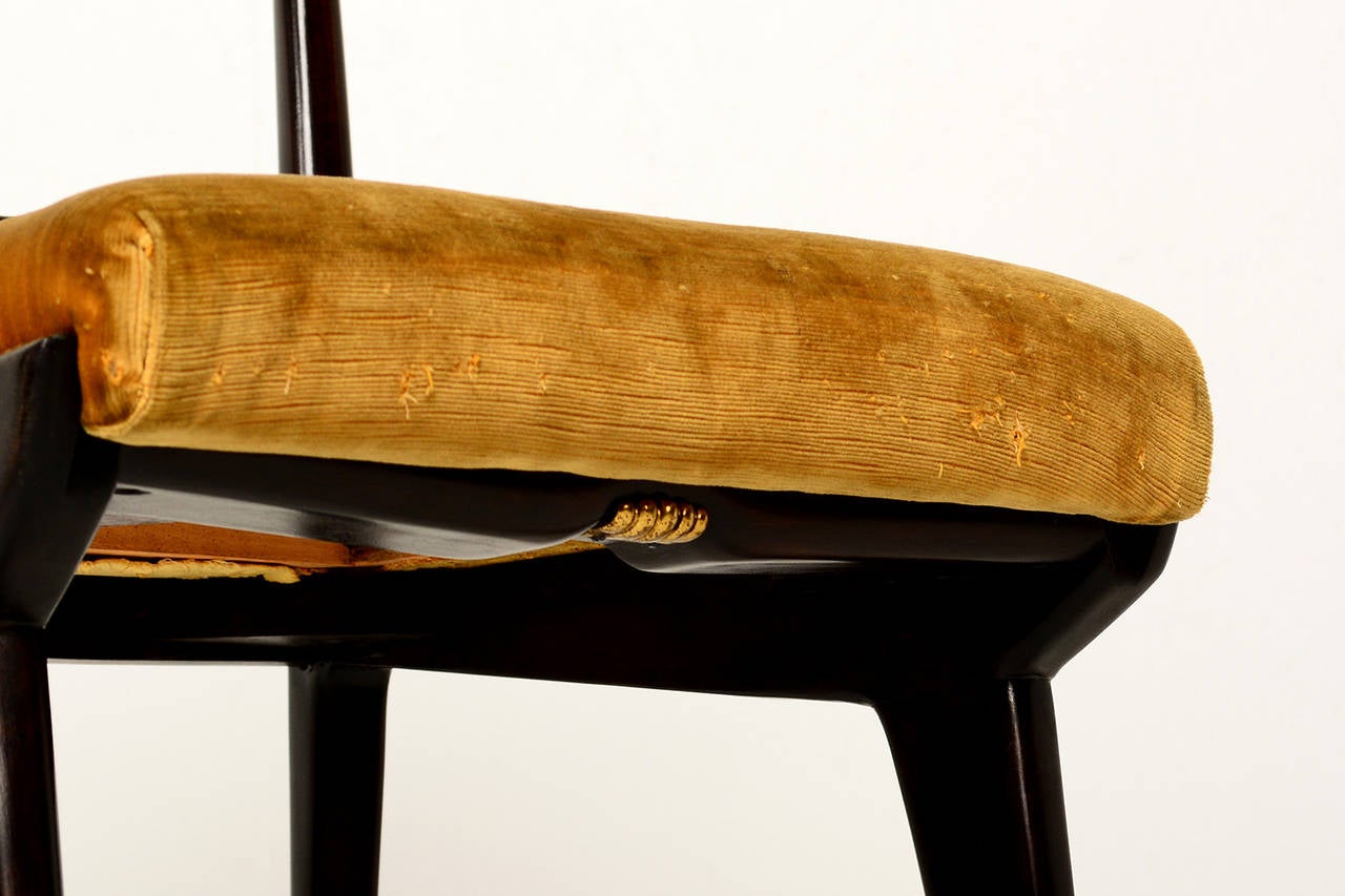 Brass MId Century Modern Set of Eight Elegant Italian Dining Chairs