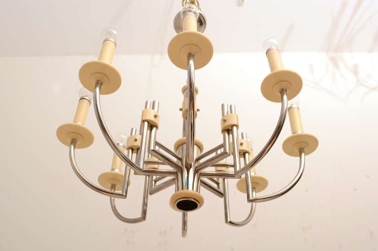 Art Deco  Regency Moderne Eight Arm Bakelite and Chrome-Plated Chandelier 1940s In Good Condition In Chula Vista, CA