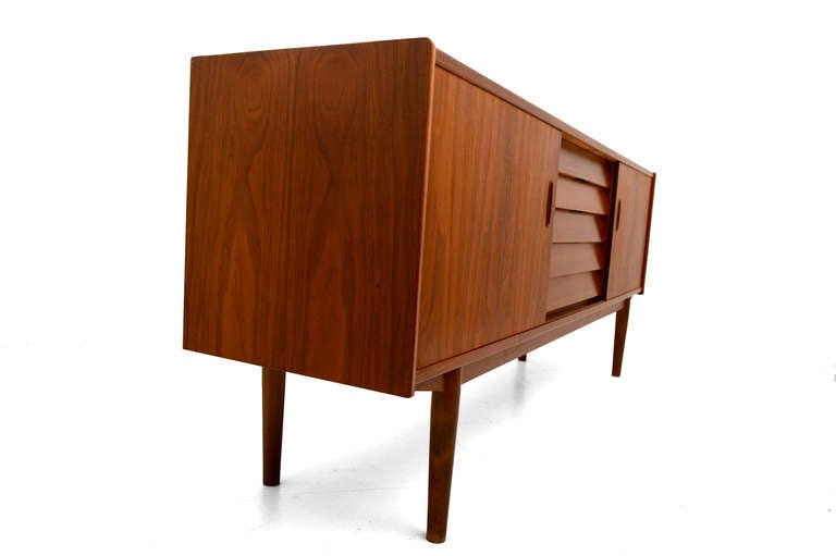 dux credenza