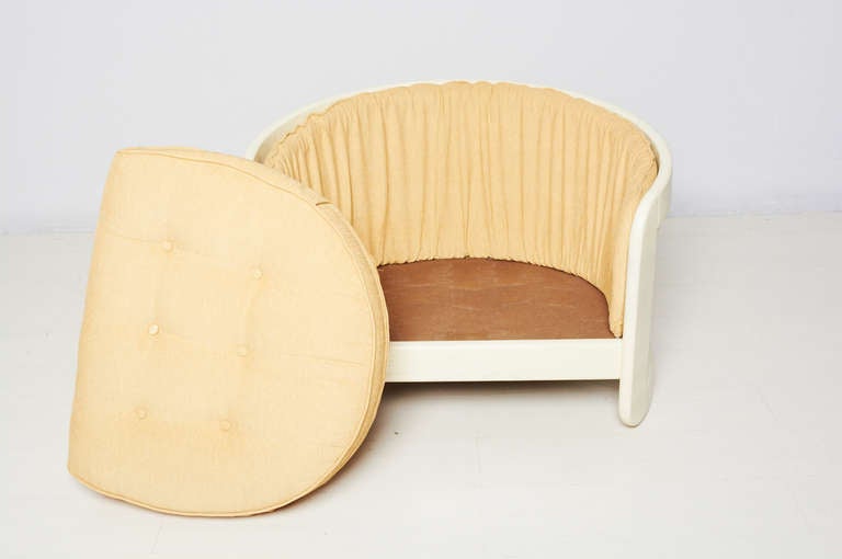 Off-White Laquer Wood Lounge Chair in the Style of Milo Baughman 1