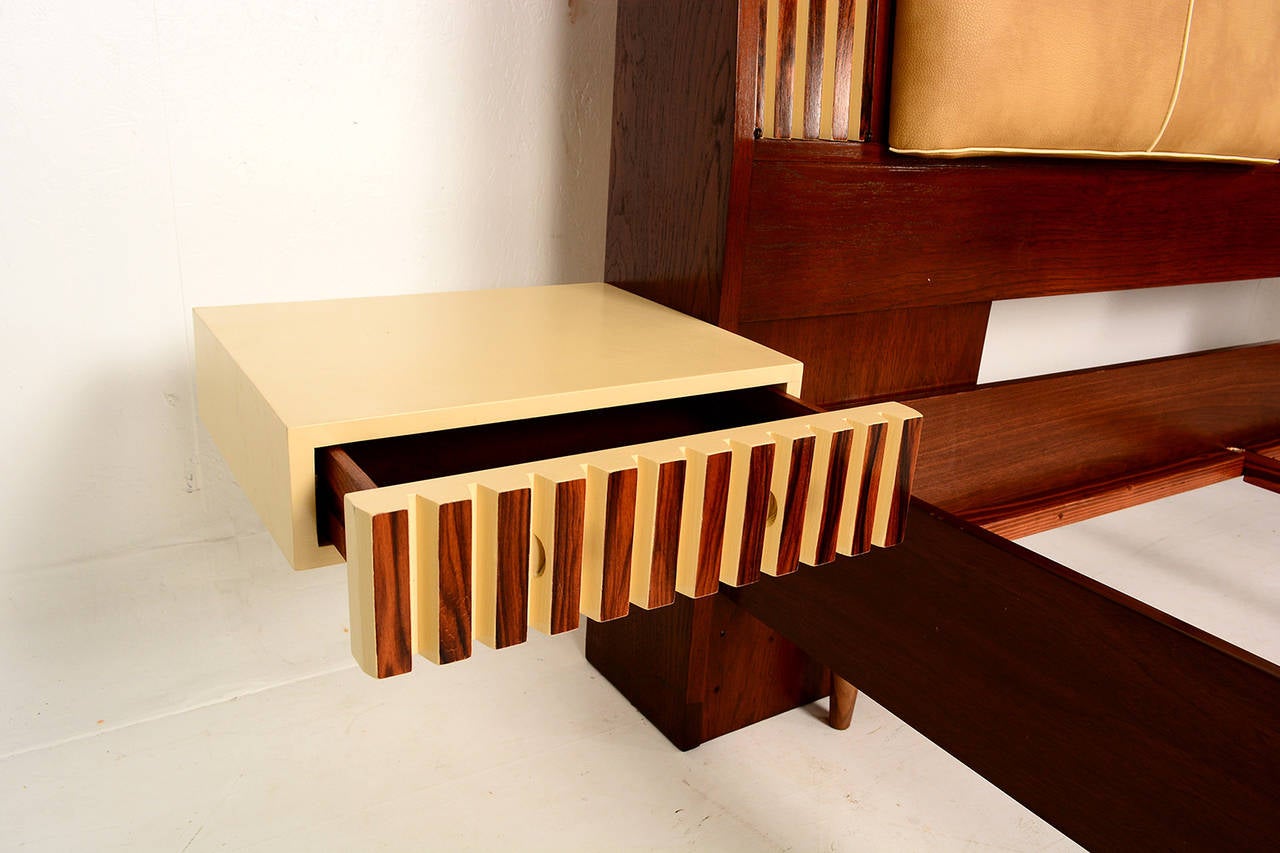 Mid-Century Modern Lane King-Size Platform Bed with Floating Nightstands