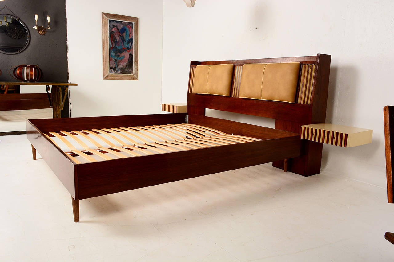 Mid-20th Century Lane King-Size Platform Bed with Floating Nightstands