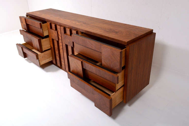 Lane Brutalist Triple Dresser / Credenza In Excellent Condition In Chula Vista, CA