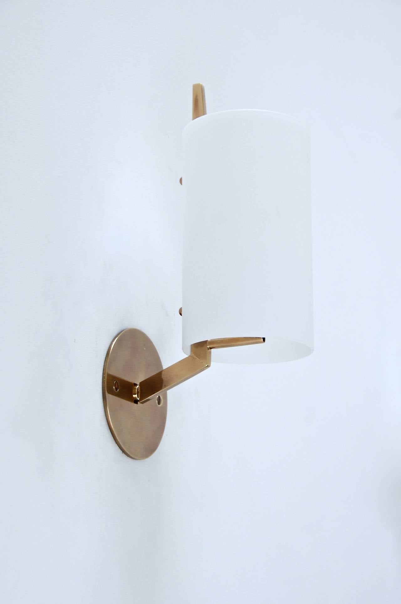 Single Italian 1950s Sconce In Excellent Condition In Los Angeles, CA