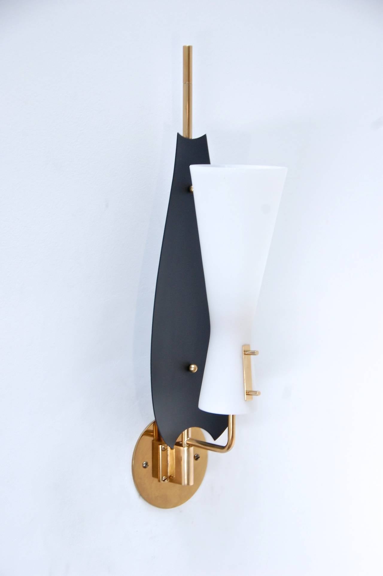 Modern Leaf Sconces In Excellent Condition For Sale In Los Angeles, CA