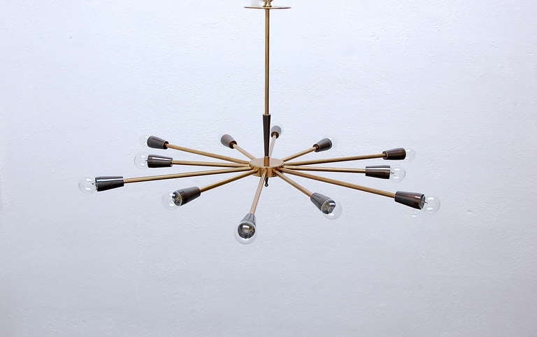 Elegant and linear Stilnovo chandelier. Fully restored. Drop can be modified upon request.

Drop: 16