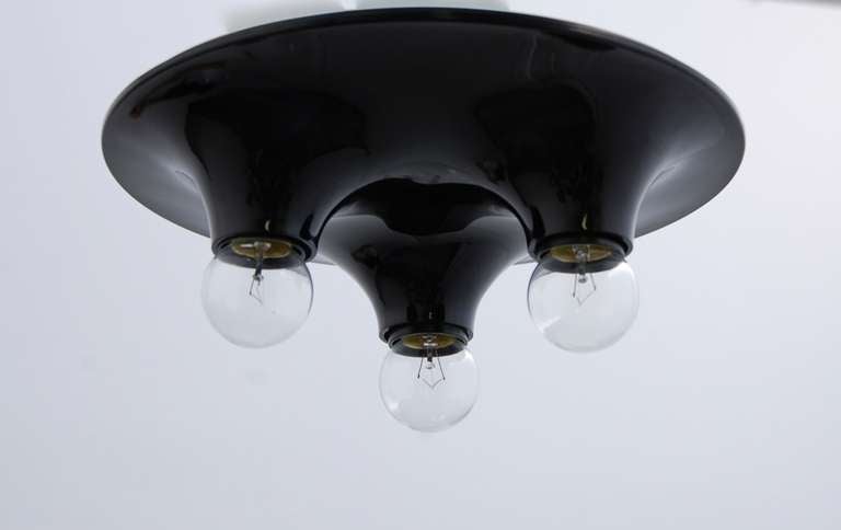 Pair of fun, creative Artemide Triteti wall or ceiling lights by Vico Magistretti.

Height: 5
