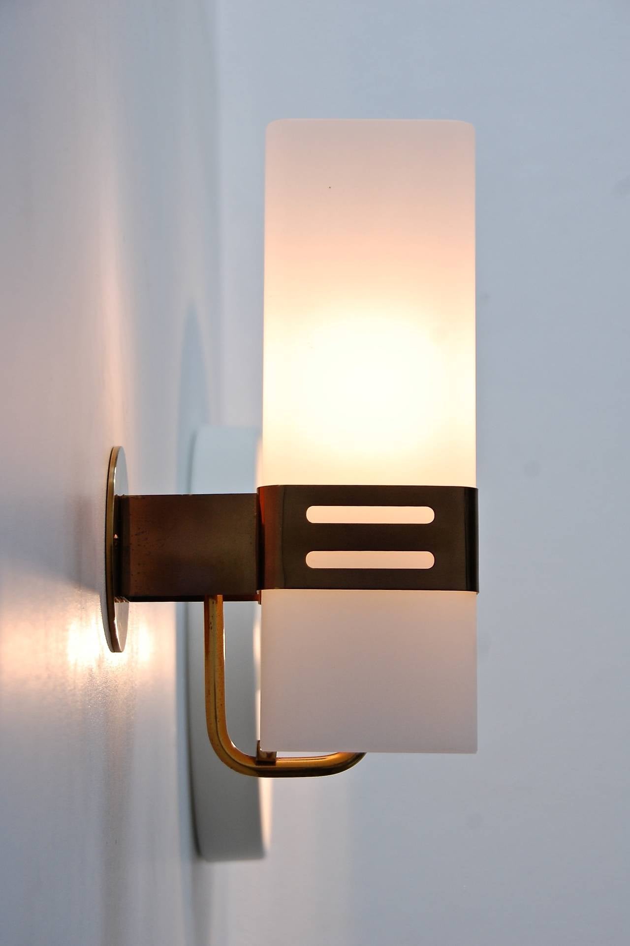 Lacquered Stilnovo Wall Sconce