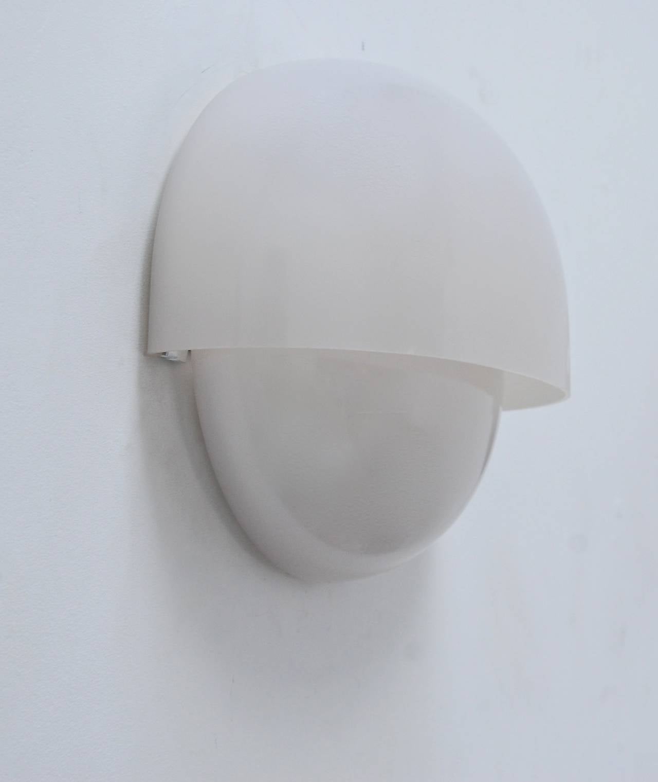 mania sconce