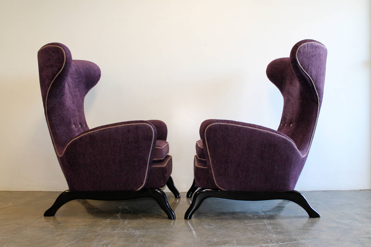 Pair of 1950s Italian Sculptural Wingback Chairs 1