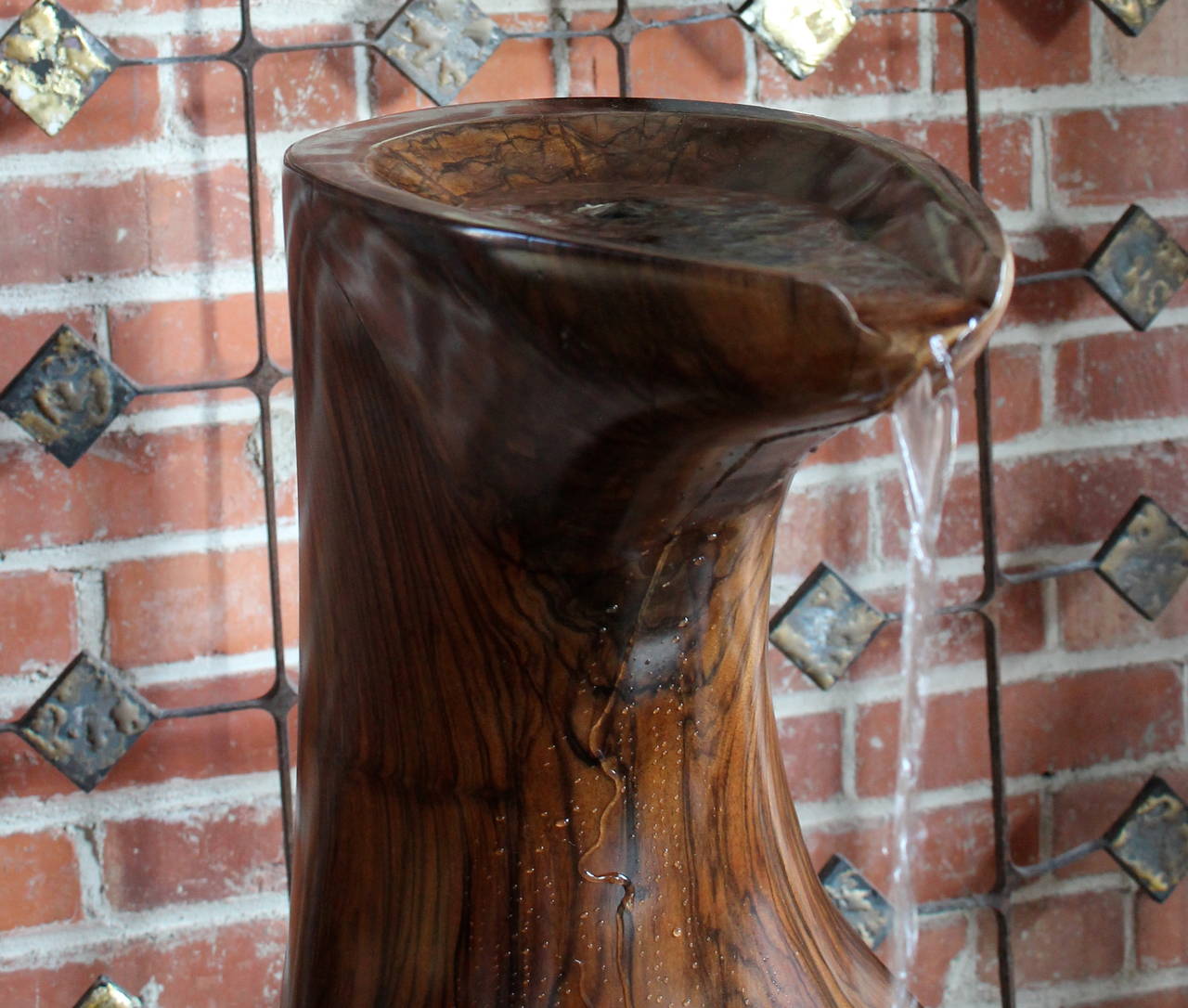 Carved Sculptural Cocobolo Tropical Wood Fountain by Don Shoemaker, Mexico, circa 1970 For Sale
