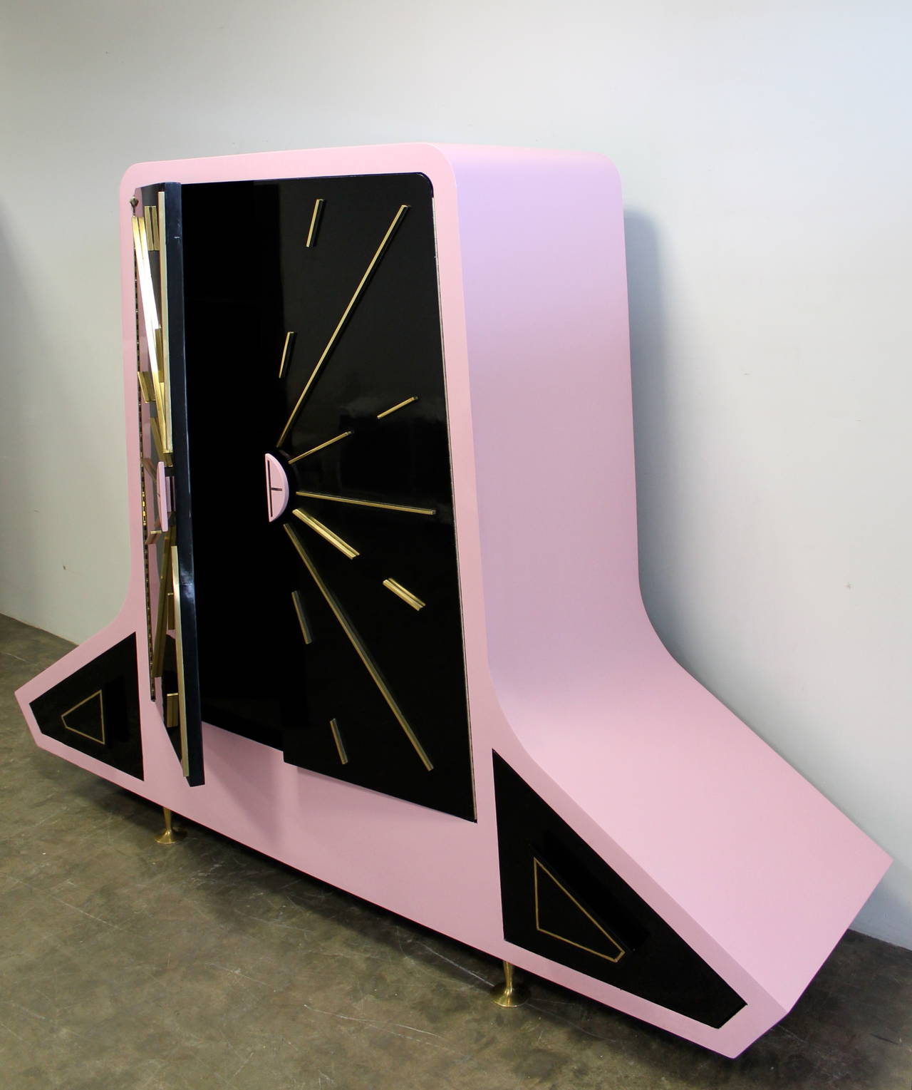 Mid-Century Modern Pink and Black Lacquered Armoire by Frank Kyle, Mexico, 1950s For Sale