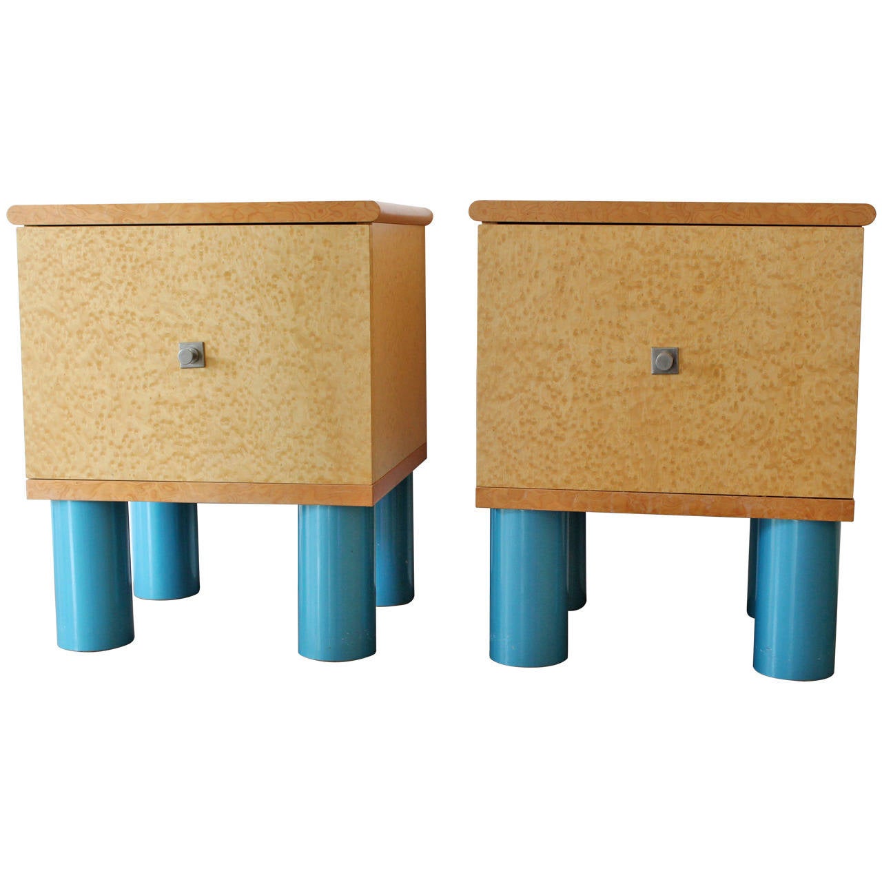 Rare Memphis end tables by Ettore Sottsass, Marco Zanini and Franz Leitner.
For the Austrian furniture manufacturer Leitner,
circa 1985.