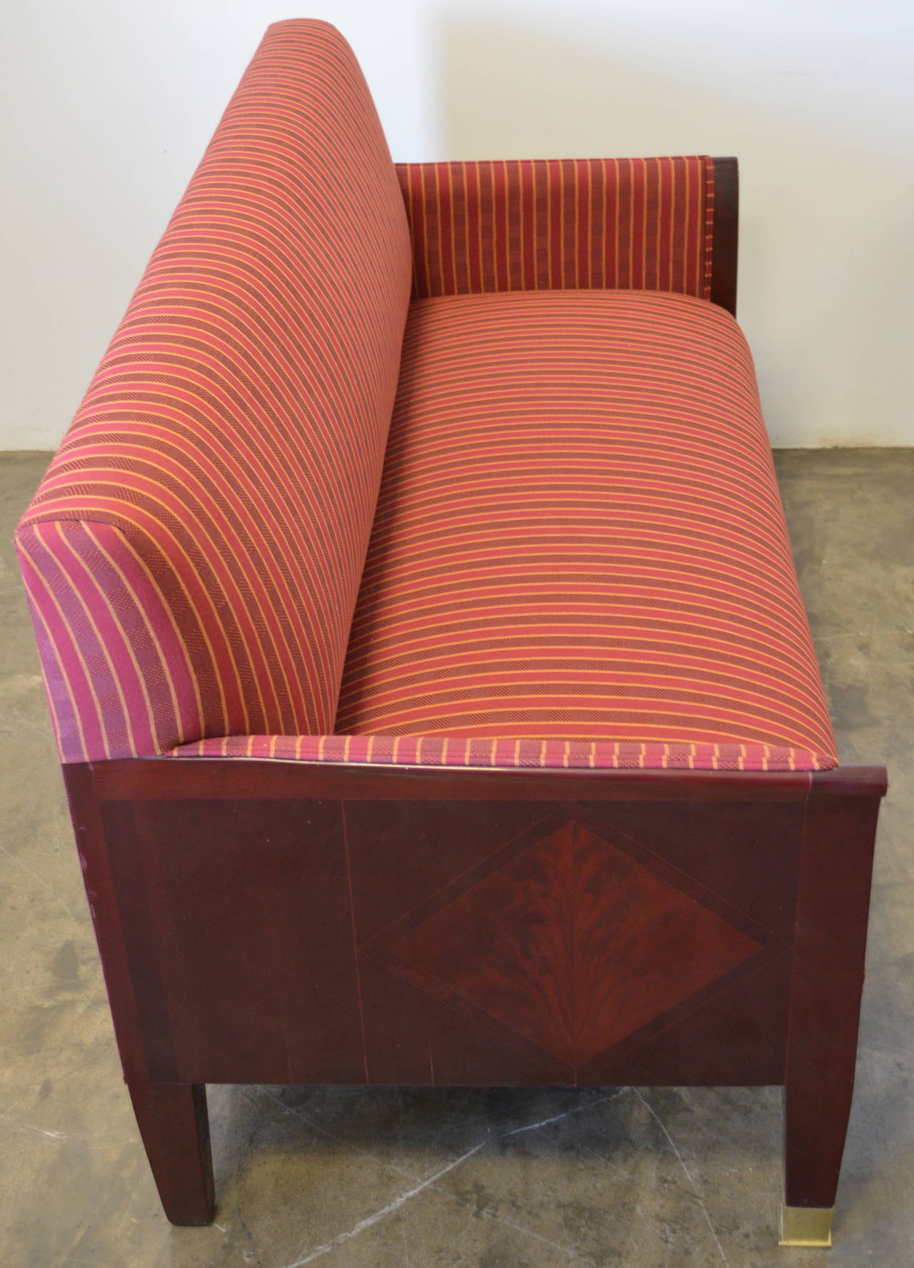Art Deco Inlaid Paneled Settee or Sofa in the Style of Eliel Saarinen In Good Condition For Sale In San Diego, CA