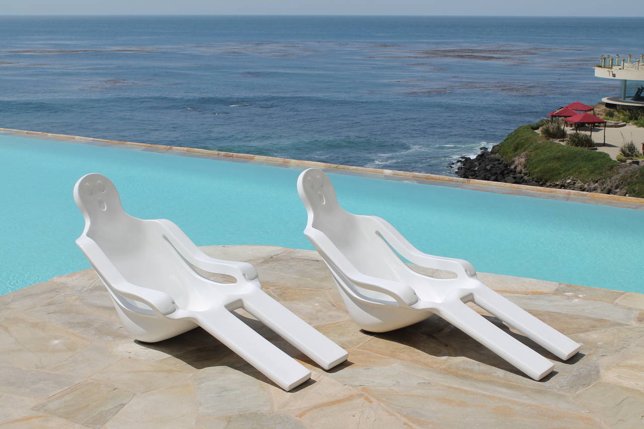 Set of four unusual anthropomorphic fiberglass chaises.
Custom-made for a hotel in Mexico in 1970.
Price: $2000 per item or chair.
(sell all 4 or pairs only)
More pieces available.
