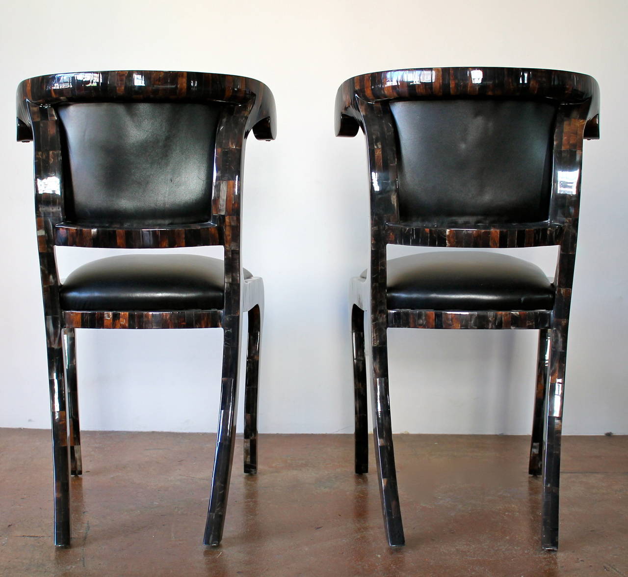 Pair of Tessellated Horn and Leather Chairs by Enrique Garcel, Colombia, 1970s 3